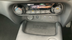 Nissan Juke 1.0 DiG-T N-Connecta 5dr Petrol Hatchback